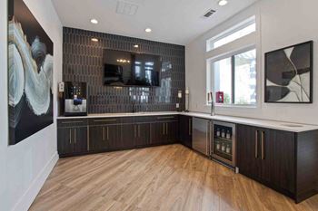 Beverage station